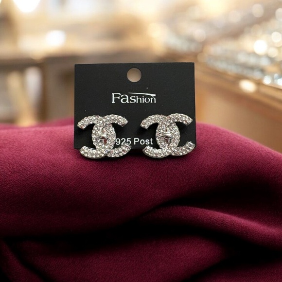 Fashion Silver Stud Earrings - Picture 1 of 1